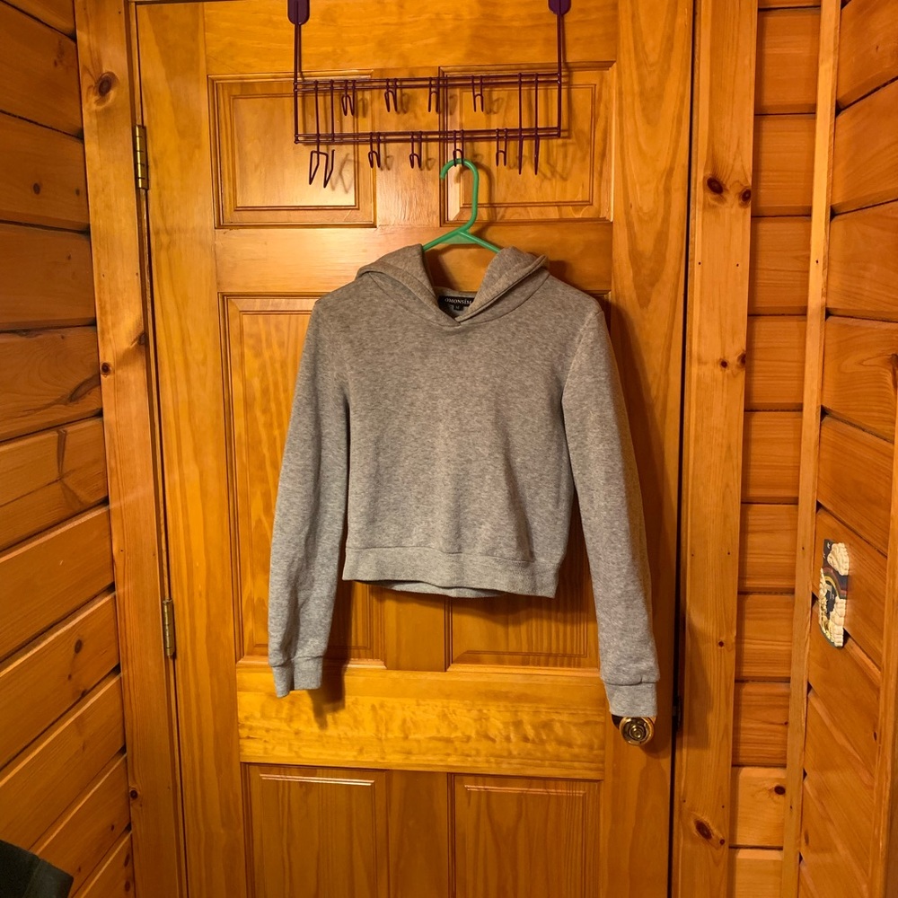 grey hoodie